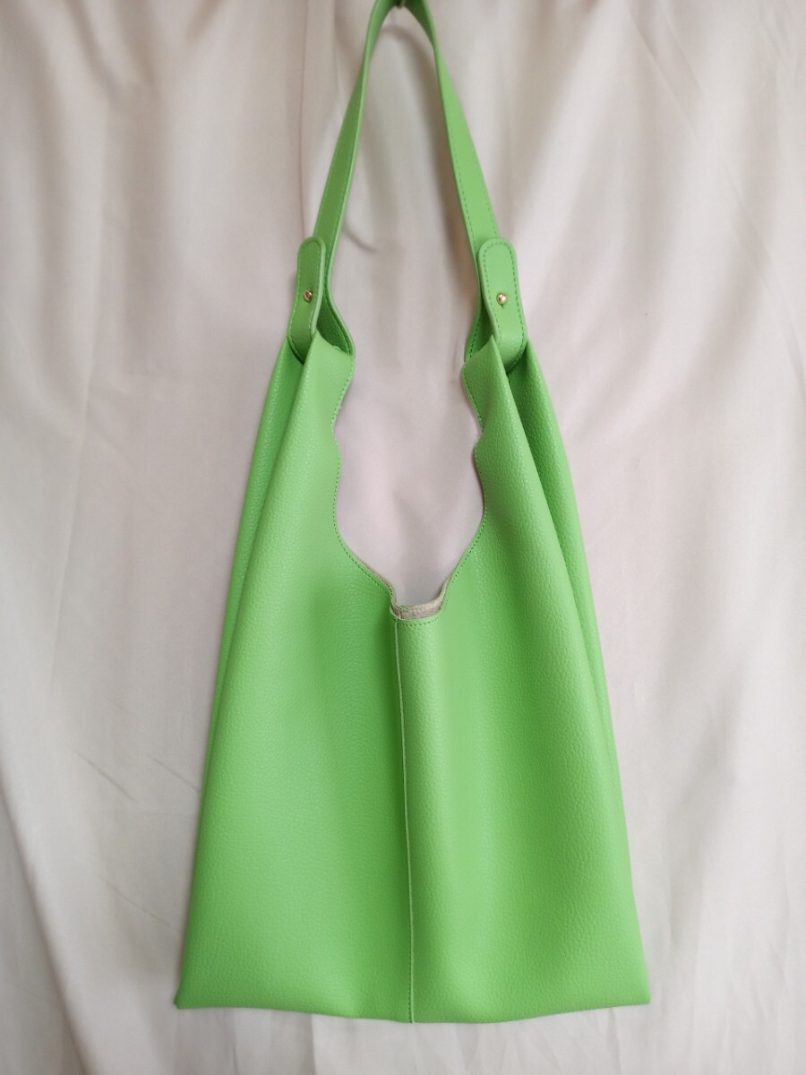 4653 ★★ GBG30252Wayショルダートートバッグ グリーン拍卖