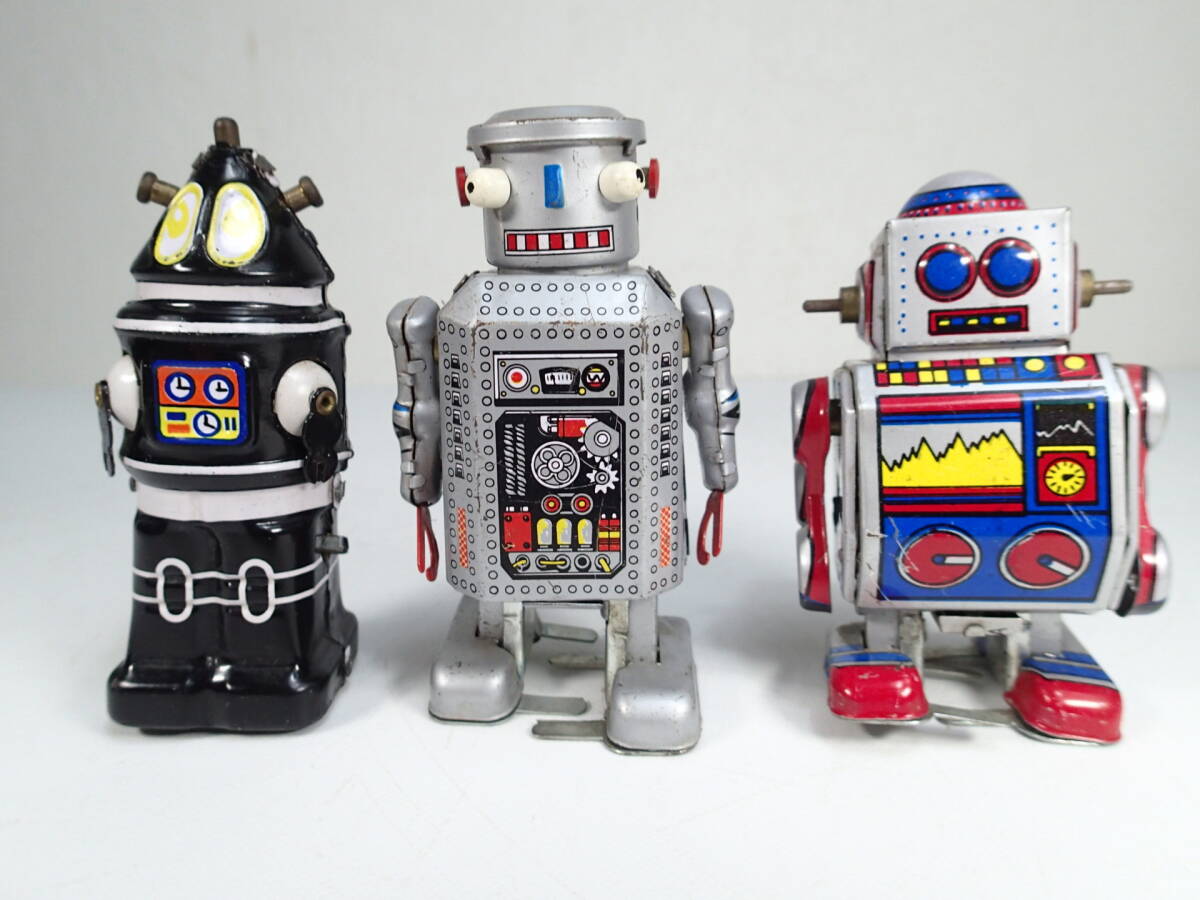 当時物 レトロ ブリキ ロボット ゼンマイ式 (ネジは欠品です) 3点まとめて おもちゃ 玩具 昭和レトロ ビンテージ 珍品拍卖