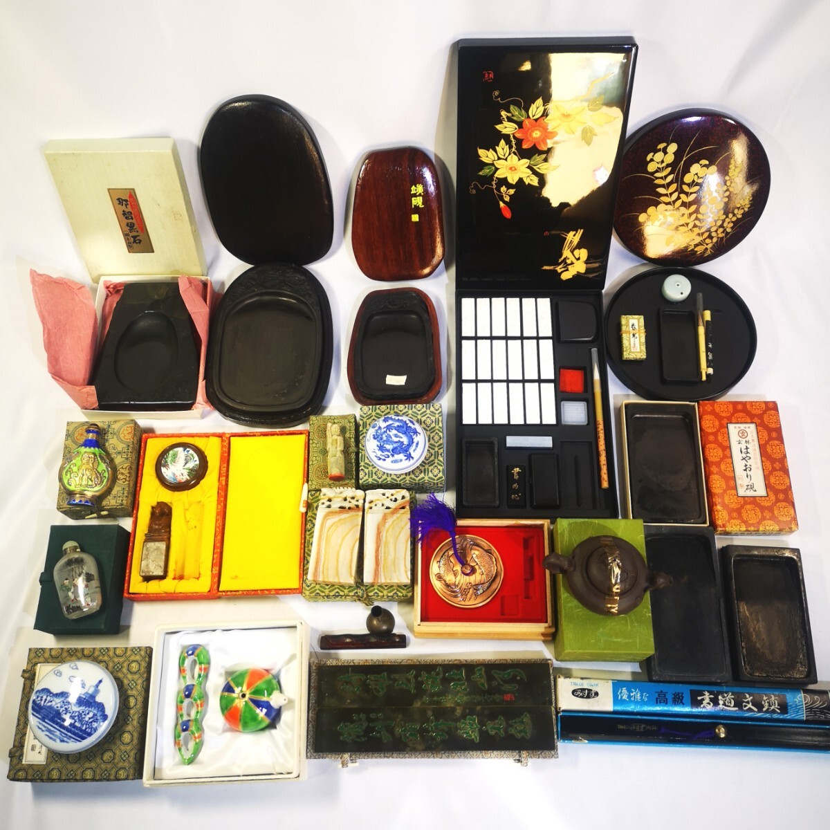 書道具 硯 因泥 文鎮 水滴 印材 筆置き 朱肉 ゴム印 等 まとめ/ 端硯 那智黒石 すずり 習字 書道 文房四宝 唐物 中国 習字 拍卖