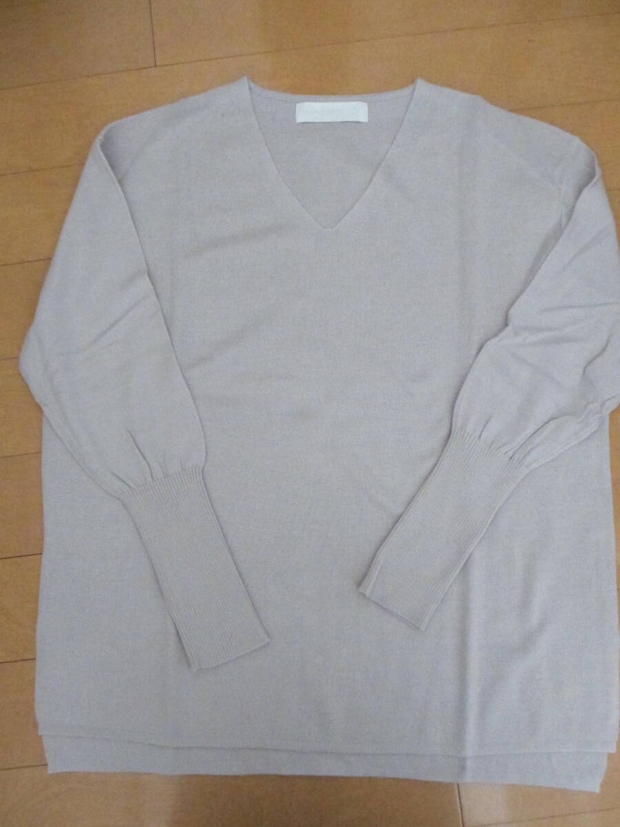 【極美品】ノーリーズ グレイッシュラベンダー ハイゲージニット 38拍卖