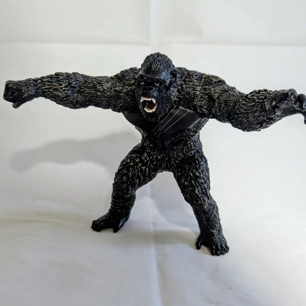 ゴジラ x コング 新たなる帝国 怪獣咆哮撃 コング フィギュア 送料無料拍卖