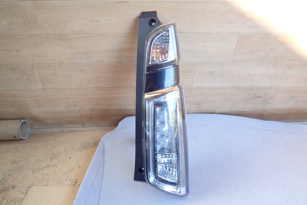 N-WGN カスタム テールライト右 JH1 2014年 NH851M RTK5A2213HN拍卖