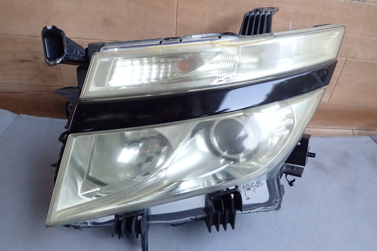 エルグランド ヘッドライト左 TE52 2010年 GAE RTK5A2233NS拍卖