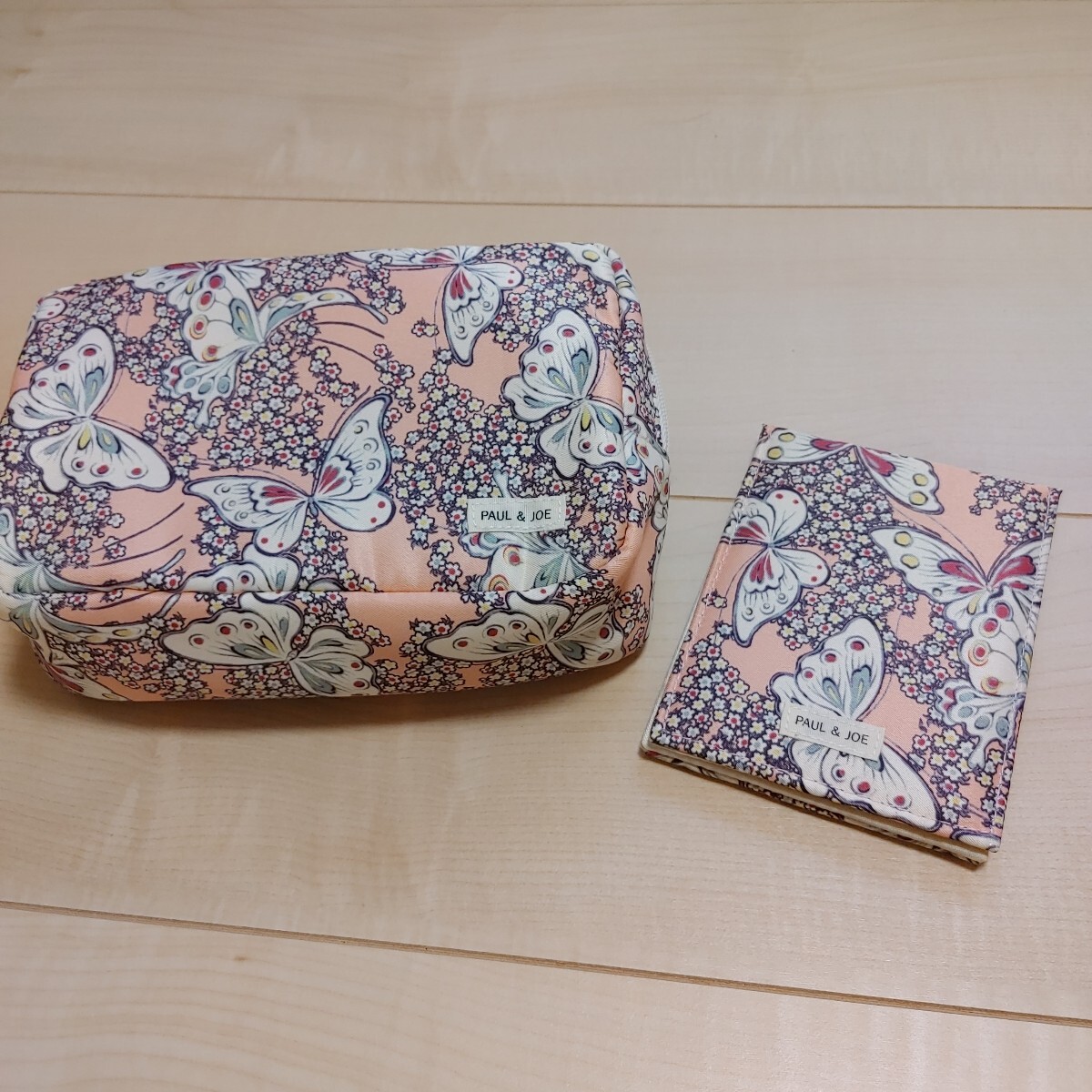PAUL & JOE ポーチ ミラー拍卖