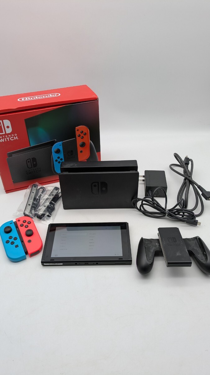 △【500円スタート】 Nintendo Switch ニンテンドースイッチ HAC-001(-01) 2022年 元箱付き ネオンブルー ネオンレッド 初期化済み拍卖