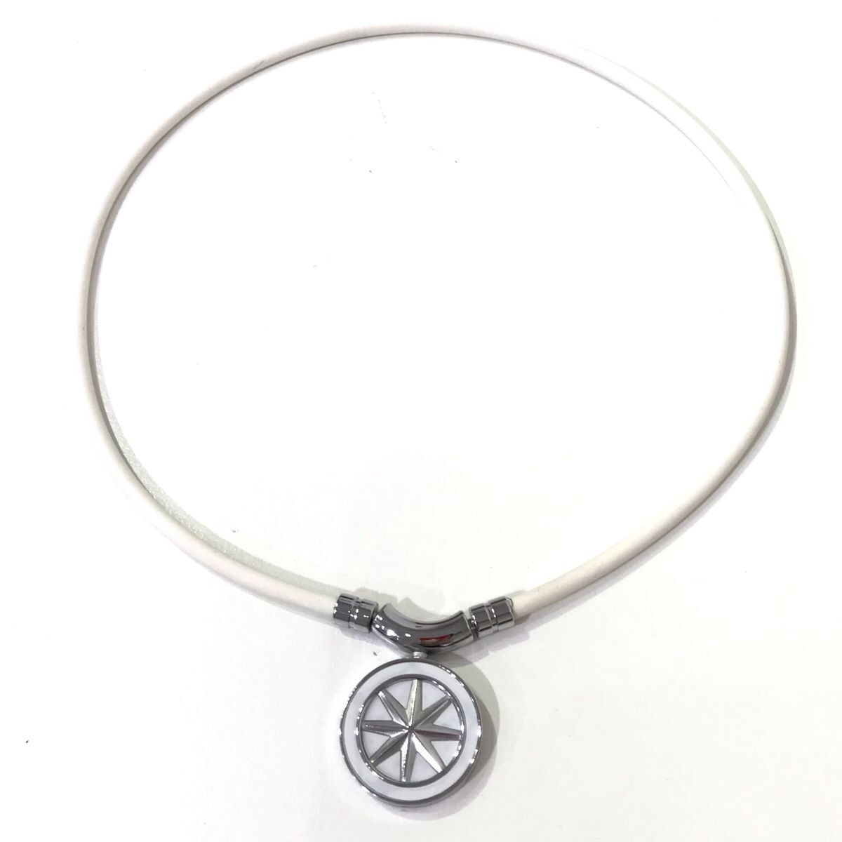 θ BANDEL/バンデル ヘルスケアネックレス ホワイト×シルバー系 磁気ネックレス スポーツ 肩こり ネックレス 磁気 本体のみ S99229531771拍卖