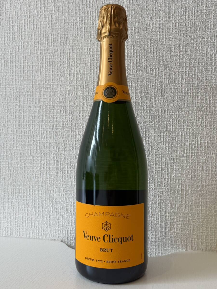 ♪【未開栓】ヴーヴ クリコ イエローラベル 750ml/12.5度/瓶 S56358479594拍卖