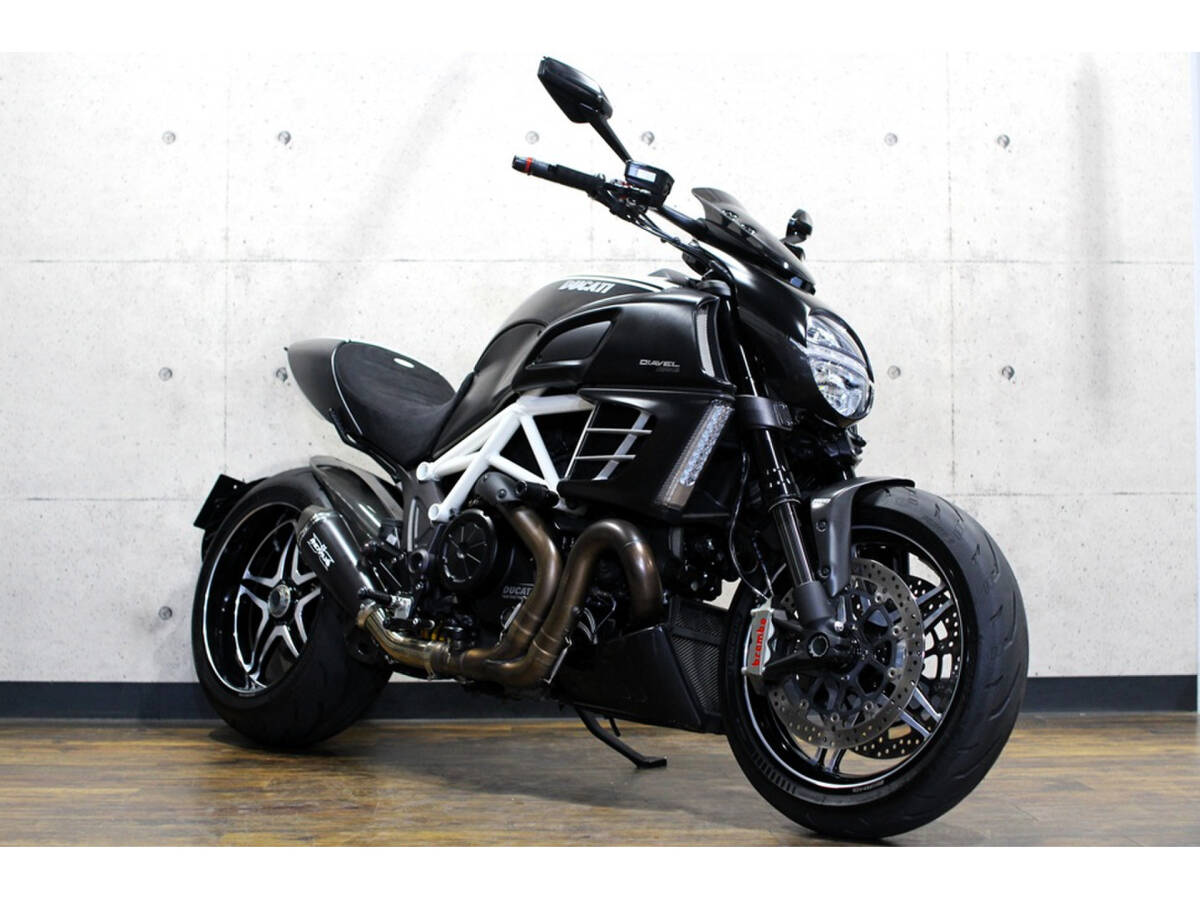 ディアベルAMGスペシャルエディション 社外サイレンサー・バックステップ 赤キー有 【ローン可】ロナジャパン拍卖