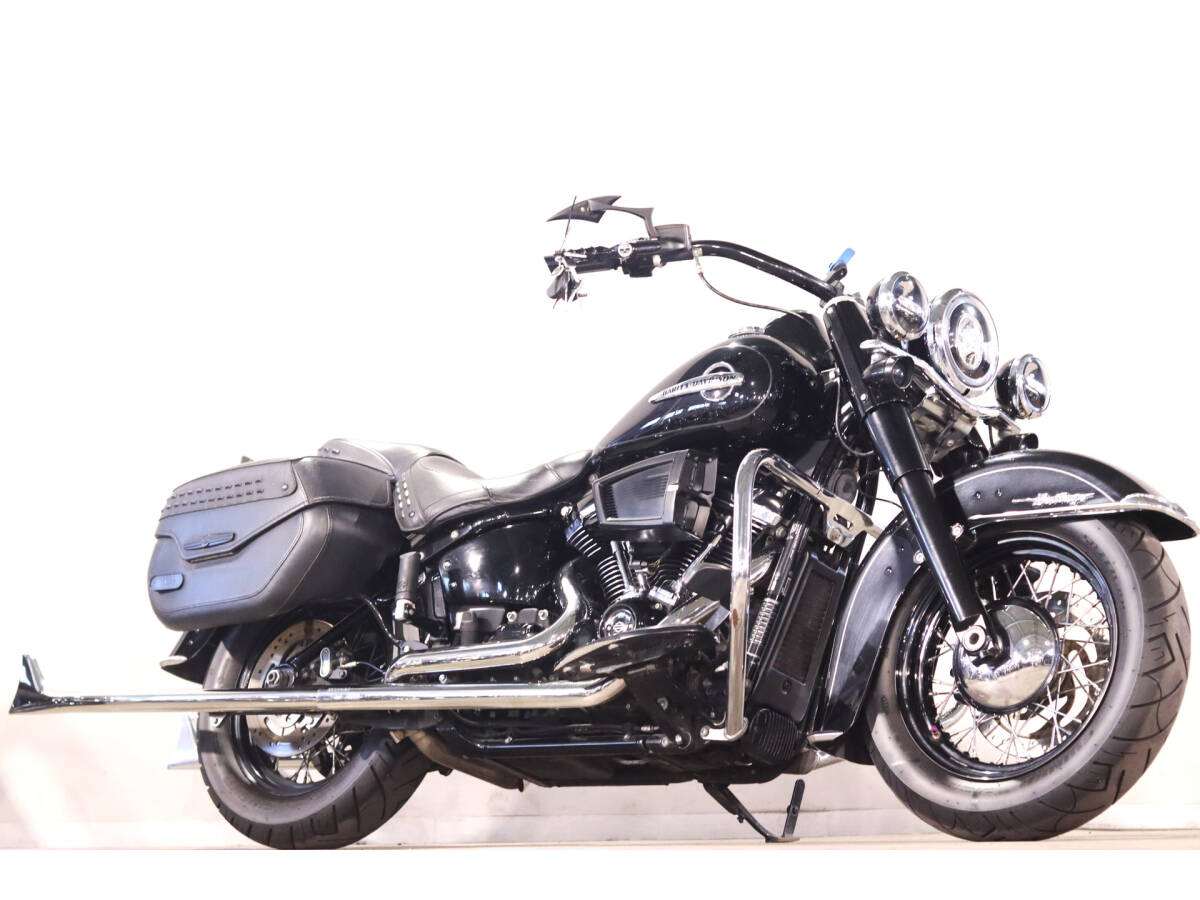 ハーレーFLHCS チョロスタイル 2018y MW8 1868cc BASSANIフルエキ KURYAKYNエアクリビーチクラッシックバー エンジンガード ABS ETC拍卖