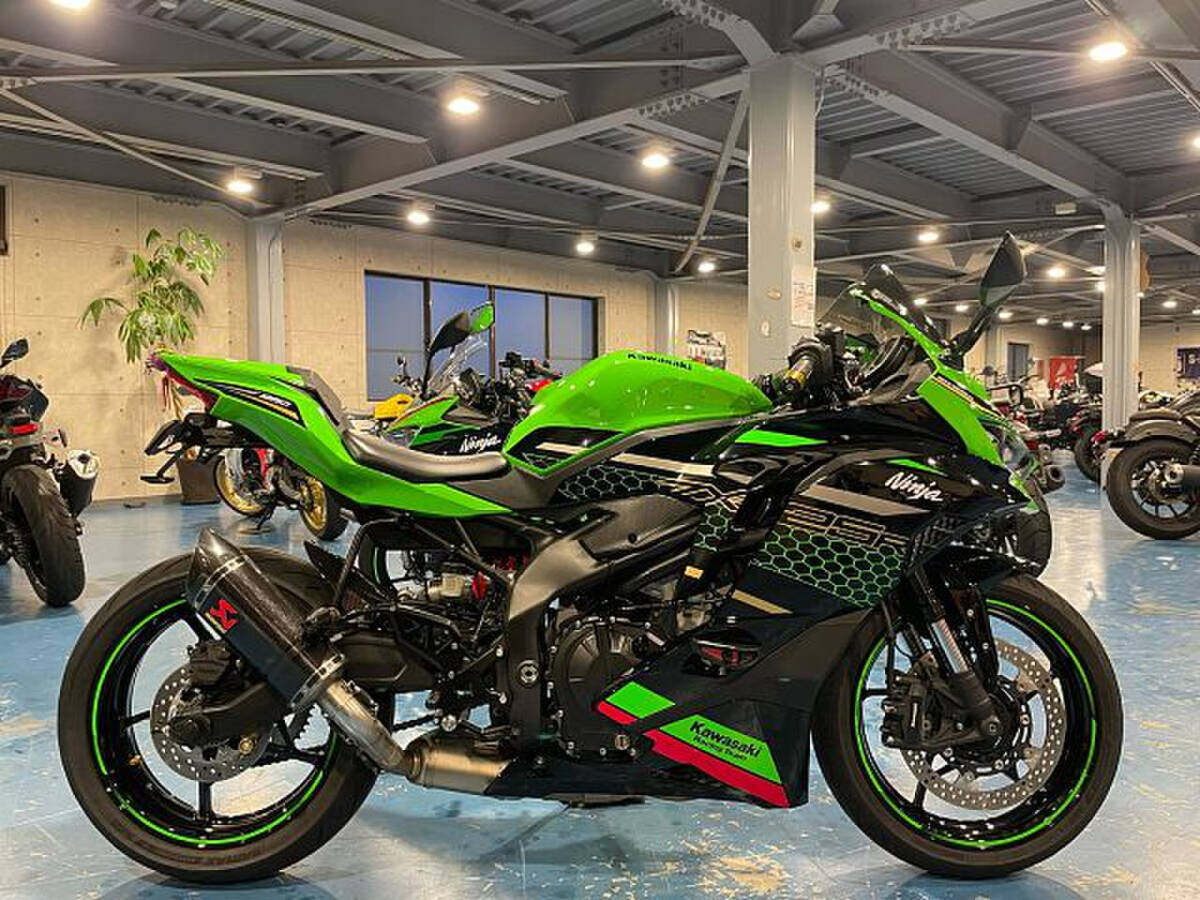 Ninja ZX-25R ETC・シフター標準装備 AKRAPOVIマフラー AELLAバックステップ YSSサス他多数 ETC・シフター標準装備拍卖