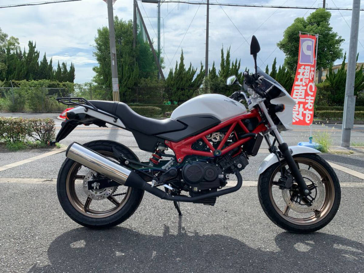 VTR250 2016年最終モデル 1オーナー車拍卖