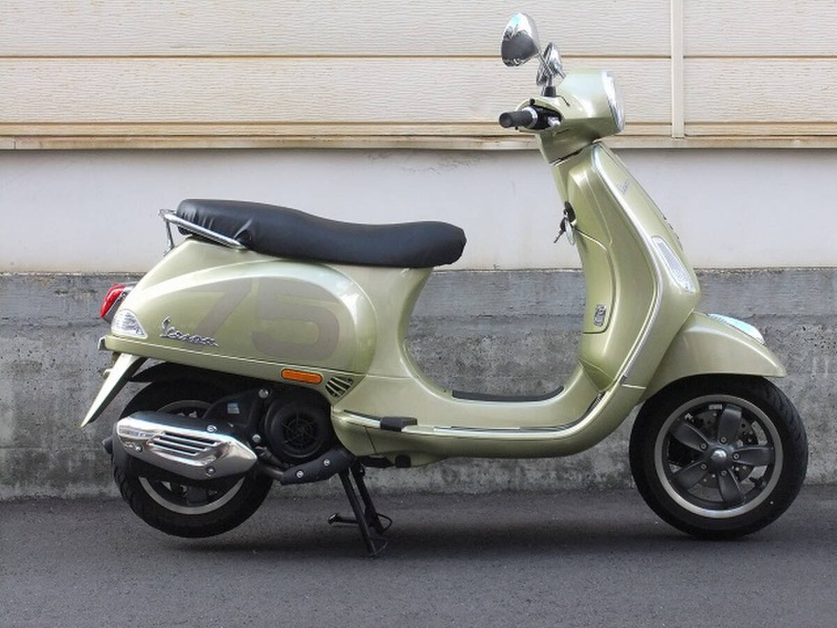 ベスパ VXL125 75thアニバーサリーモデル拍卖