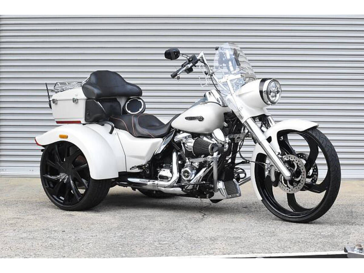 ハーレーFLRT フリーウィーラー 107 トライク 三輪 普通免許拍卖