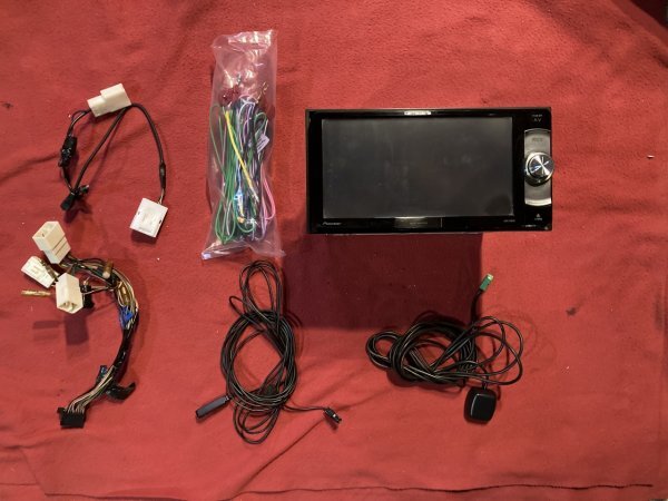 カロッツェリア AVIC-RW03 カーナビゲーション 2014年 7インチワイド ワンセグ CD DVD 中古現状品拍卖