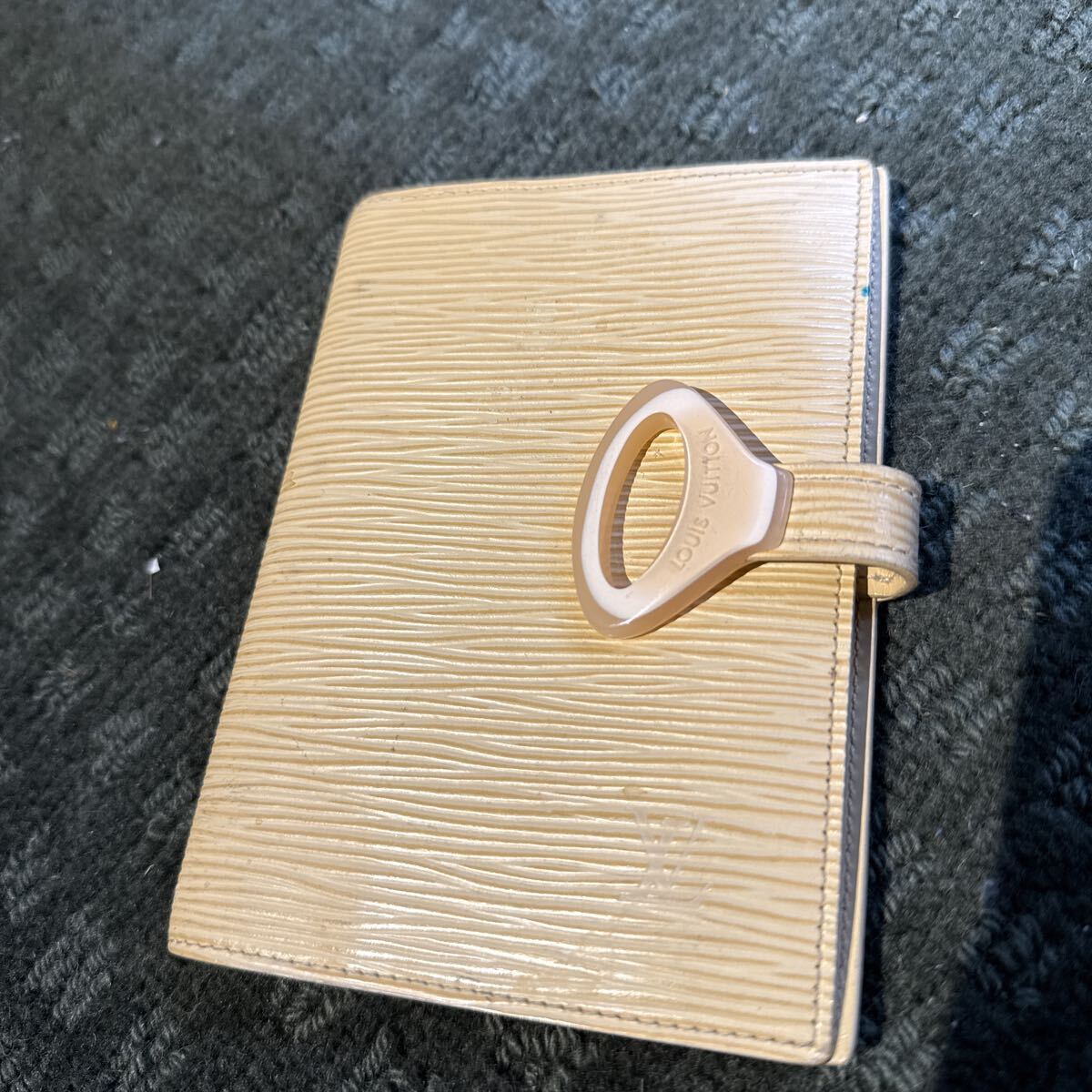 ルイヴィトン エピ レザー イエロー リユース品 手帳拍卖