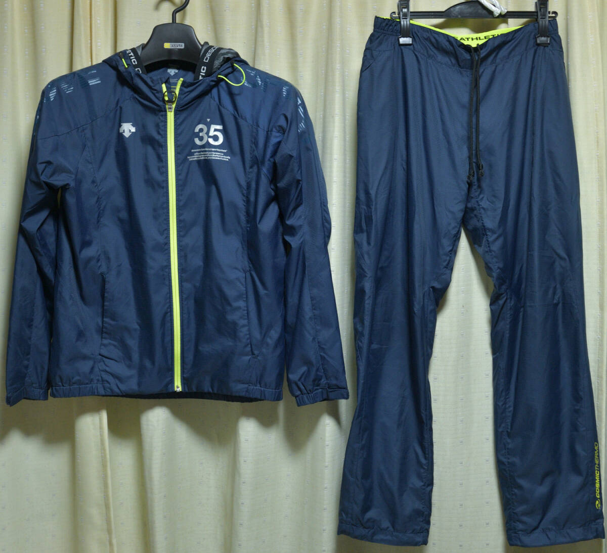 ☆デサント Movesport コズミックサーモ ウインドブレーカー 上下セット ネイビー Lサイズ 中古拍卖