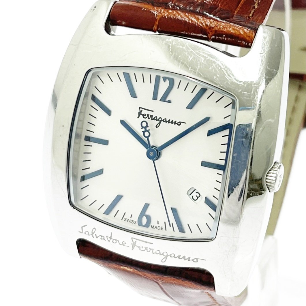【1円スタート】Salvatore Ferragamo サルヴァトーレフェラガモ F51 デイト SS シルバー文字盤 クオーツ メンズ腕時計 ジャンク 514869拍卖