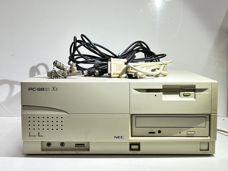 ● コレクター必見 NEC デスクトップ NEC PC-9821 Xs パーソナルコンピューター コンピューター 通電OK コレクション Zr682拍卖