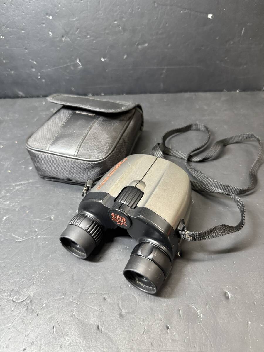 ★コレクター必見 DYNAZOOM 10~30×25 FIELD 3.3°~2.0° 双眼鏡 自然観察 スポーツ観戦 コンパクト 現状品 Se195拍卖