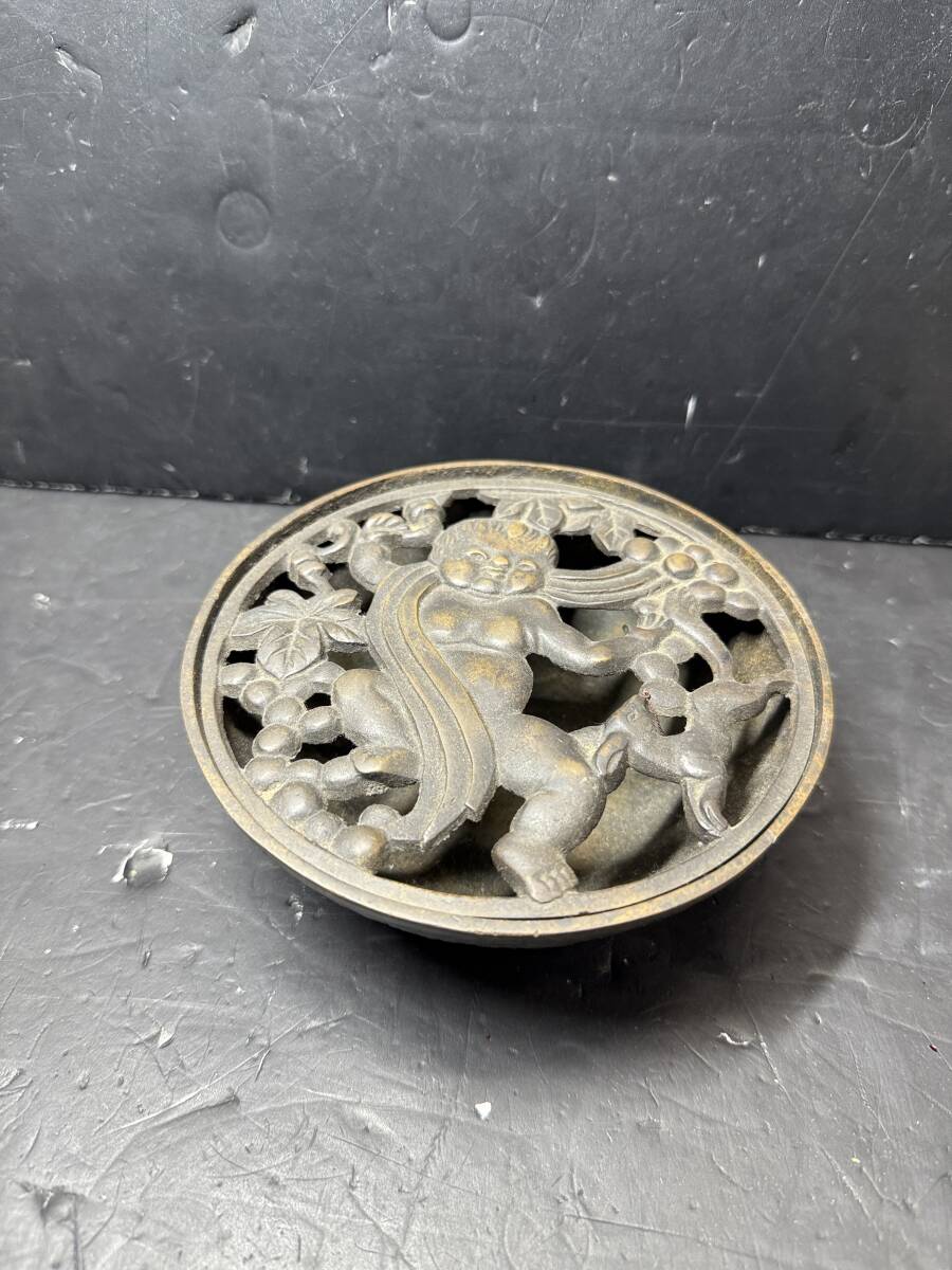 ★コレクター必見 金属製 香炉? 山幸 葡萄 子供 金属工芸 置物 コレクション Se232拍卖