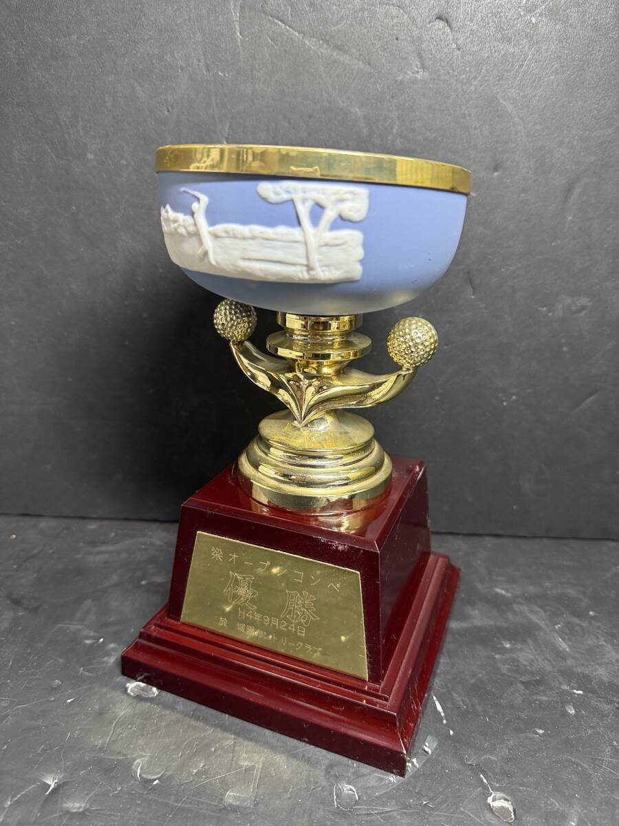 ★コレクター必見 WEDGWOOD調 ウェッジウッド風 トロフィー ゴルフ 優勝記念 オブジェ コレクション Se275拍卖