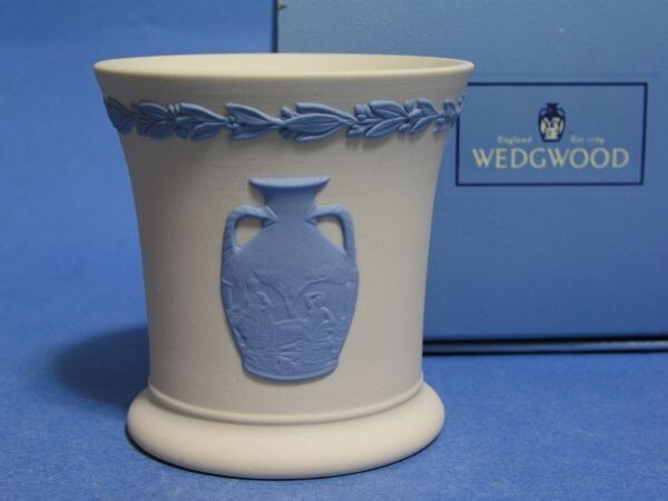 ◎ウェッジウッド クリーム色ジャスパー 大口小型花瓶 「ポートランド」◎希少拍卖