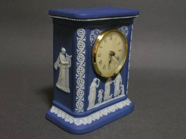 ◎1910年代 ウェッジウッド 青色を被せた白のジャスパー 置時計◎拍卖