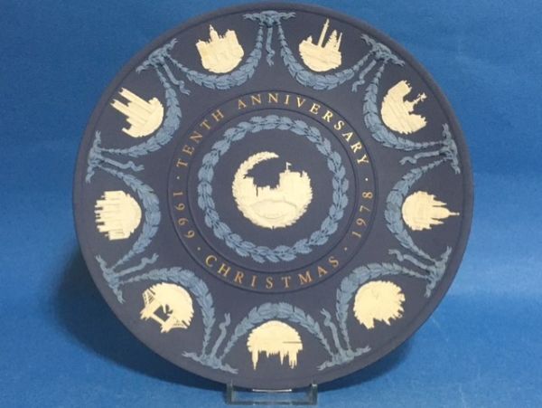 ◎ウェッジウッド 限定版 3色ジャスパー 10年Xmas 金文字大プレート 1969~1978◎未使用拍卖