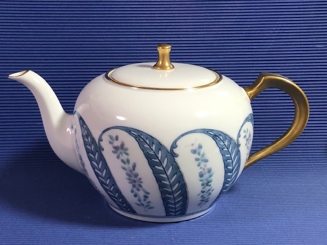 ◎大倉陶園 【手描き】格調高い呉須更紗 ティーポット◎拍卖