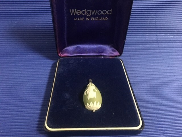 ◎ウェッジウッド グリーンジャスパー 卵形ペンダント 「踊り子」箱付◎cu拍卖