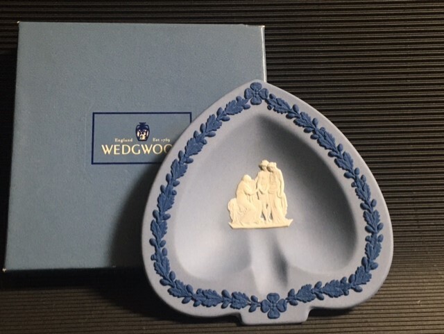 ◎ウェッジウッド 3色ジャスパー スペード形小型プレート◎箱付w15拍卖