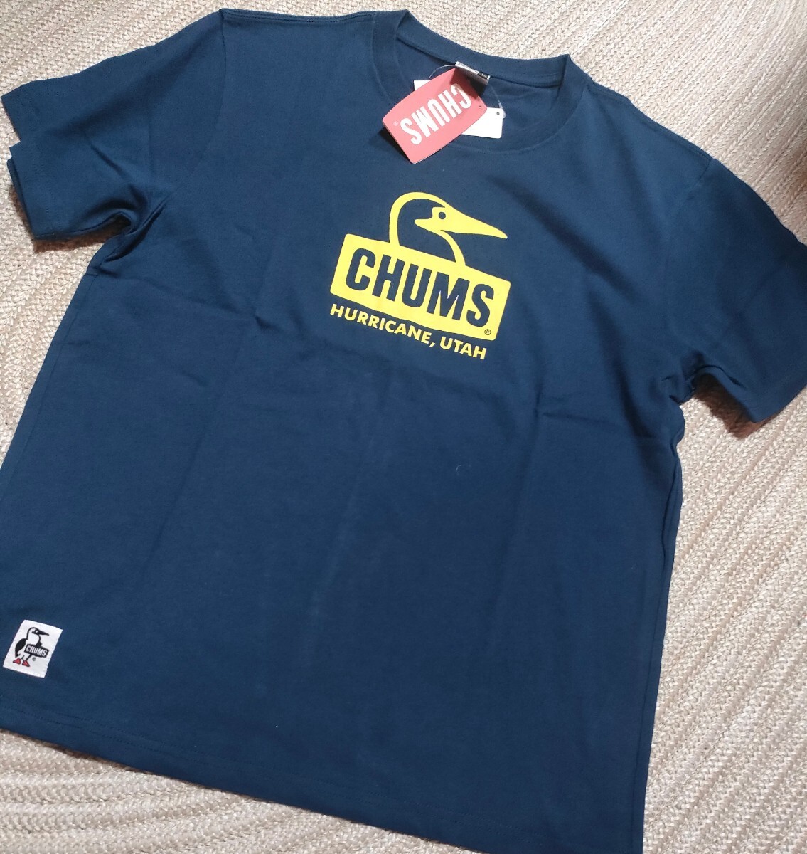 新品 未使用 CHUMS チャムス フロント ペンギンロゴ 半袖 Tシャツ L USAコットン生地 半袖 ネイビー 紺 イエロー拍卖