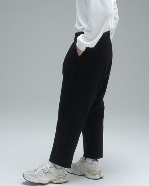 新品 定価17600 ニューバランス MET24 ワイドテーパード パンツ XL ブラック 黒 New Balance メンズ拍卖