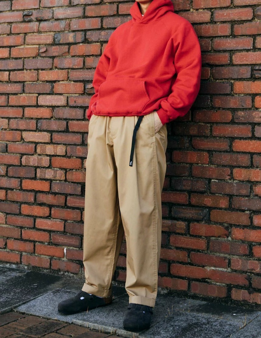 新品 定価14300 GRAMICCI LOWERCASE 別注 ストレッチ パンツ L ベージュ ワンタック グラミチ メンズ ロングパンツ ロウワーケース拍卖