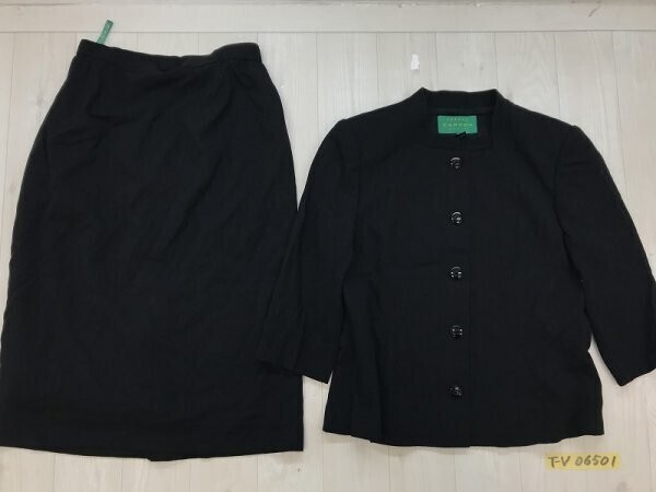 CARVEN カルヴェン レディース 七分袖ブラウスジャケット・スカート 上下セットアップ 10AB 黒拍卖