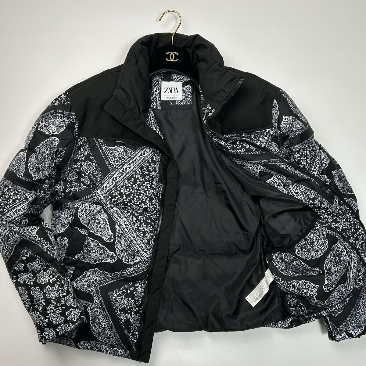 美品★ Lサイズ相当 ZARA ザラ ダウンジャケット ペイズリー 総柄 ブラック ダウン アウター 上着 メンズ 高品質 肉厚 極暖拍卖