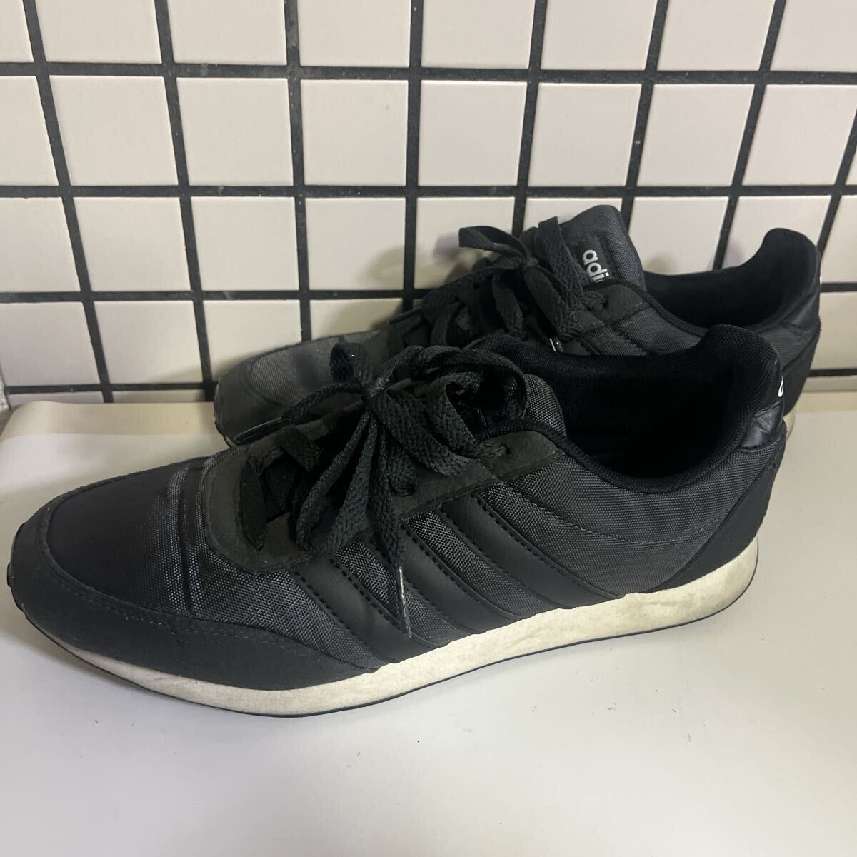 adidas アディダス スニーカー ブラック 黒 ローカット 25.5cm拍卖