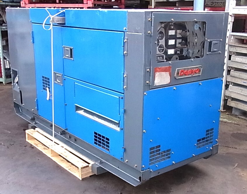 ま デンヨー防音型発電機 防音型ディーゼルエンジン発電機 DB-0661Cディーゼル 200V 60KVA 防音型エンジン発電機 現場作業最適 動作確認済拍卖