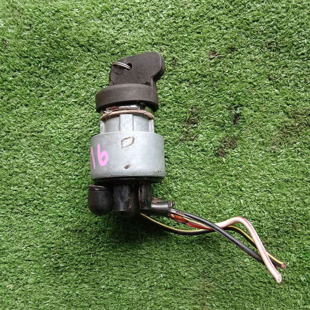 MITSUBISHI コンバイン VM6 キーシリンダー キー イグニッション 動作OK 鍵 カギ 倉庫内保管拍卖