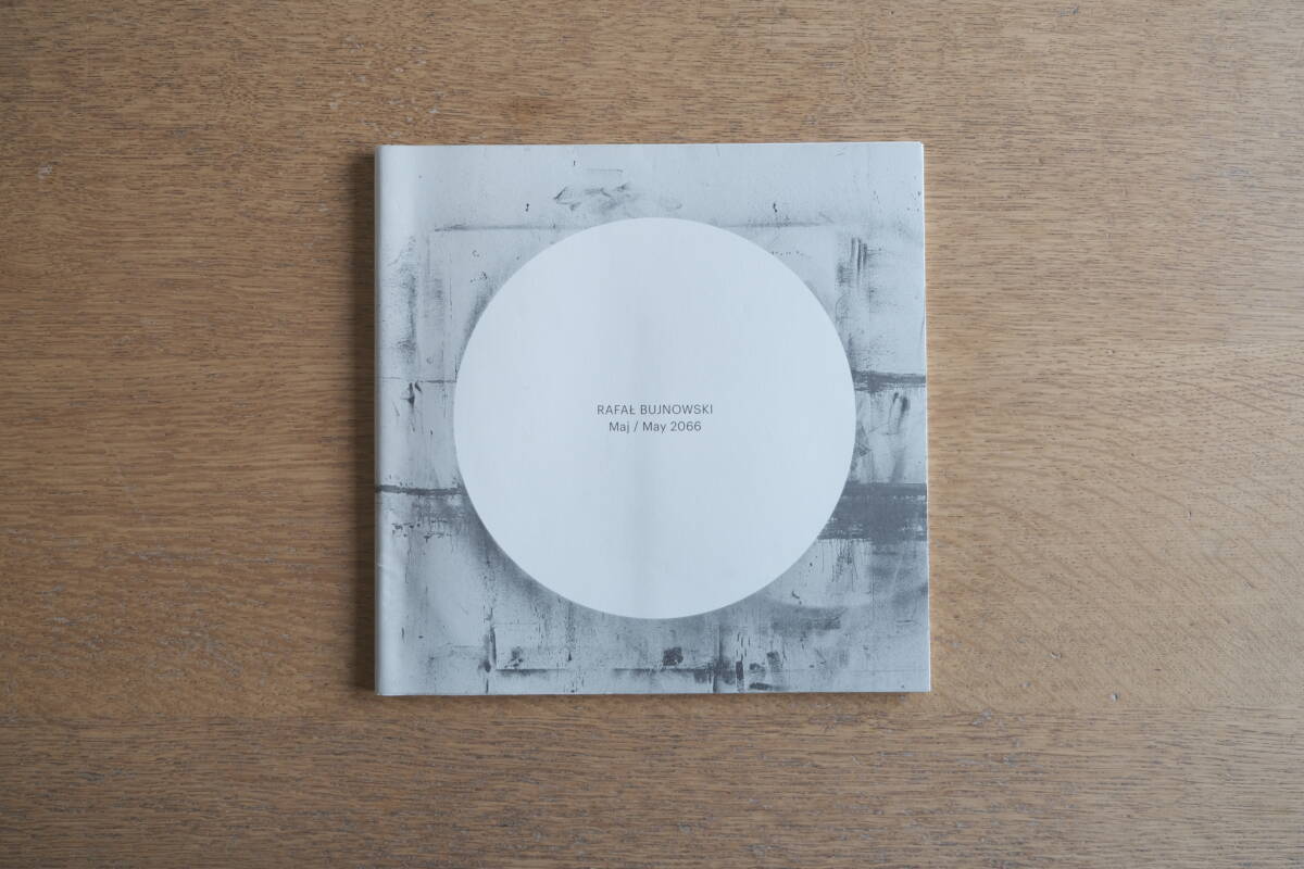 Rafa Bujnowski「Maj 2066」図録/Galeria Raster × Zachta国立美術館/2016年刊・人工エイジング処理・現代美術カタログ拍卖