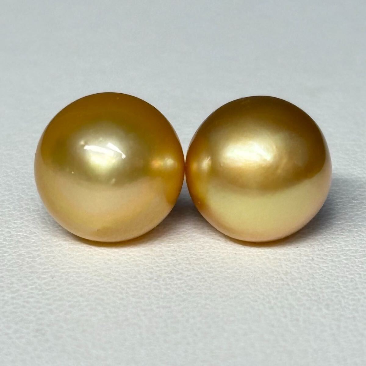 【光沢抜群!10.6mm 】K18 天然 白蝶真珠 南洋パール 照り艶抜群 直結ピアス 南洋白蝶真珠 3.4グラム pearl jewelry ジュエリー拍卖