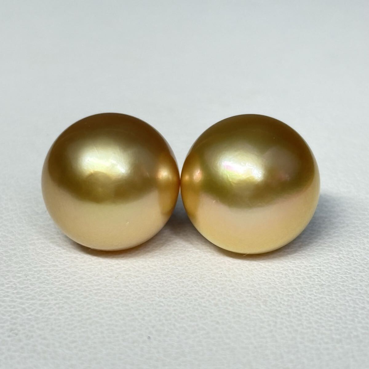 【光沢抜群!大粒11.4mm 】K18 天然 白蝶真珠 南洋パール 照り艶抜群 直結ピアス 南洋白蝶真珠 4.2グラム pearl jewelry ジュエリー拍卖