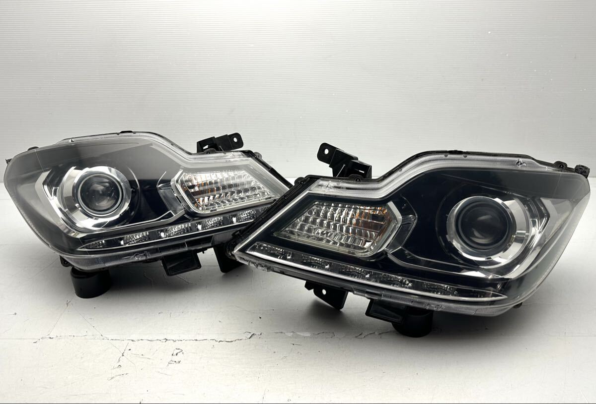 ★美品★当日発送★スズキ 純正 MA15S ソリオ バンディット HID キセノン ヘッドライト ヘッドランプ 左右セット KOITO 100-59273 (X280)拍卖