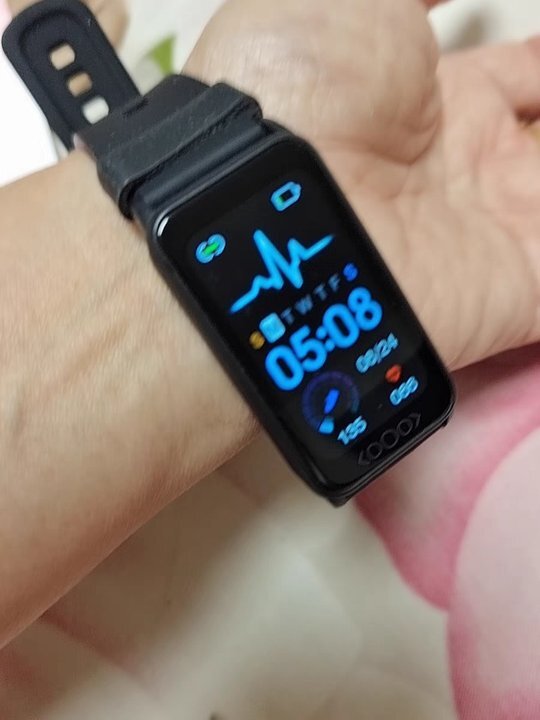 スマートウォッチ 血糖値 センサー 尿酸値 血圧測定 血中酸素 血中脂質 IP68防水 センサー 尿酸値 血圧測定 着信通知 「ブラック」拍卖