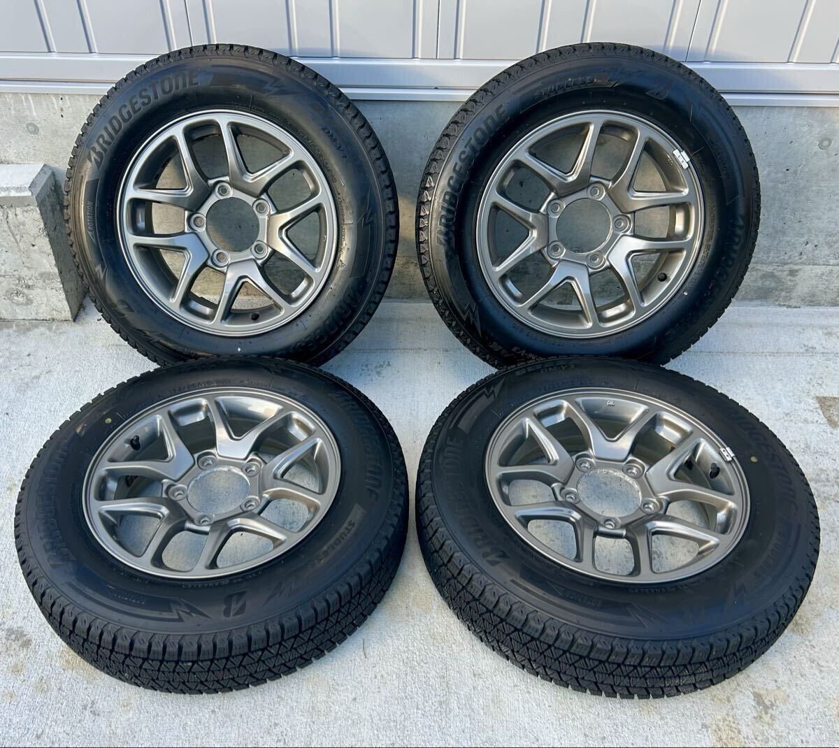 純正ホイール ジムニー BLIZZAK DM-V3■175/80R16■4本セット 手渡しOK JB64 JB23 JA11 JB64拍卖