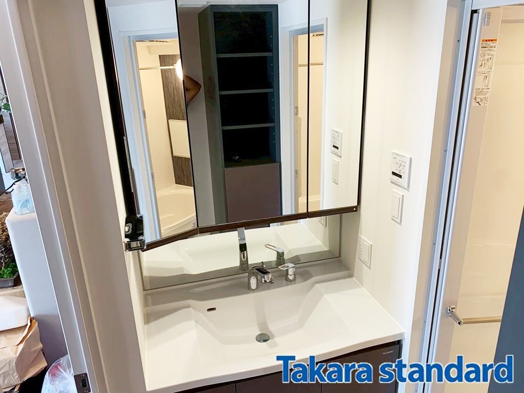 AA764【展示品】タカラスタンダード 高級洗面化粧台/W1010×D600/鏡/多収納/モダンデザイン/リフォーム/DIY/リフォーム拍卖