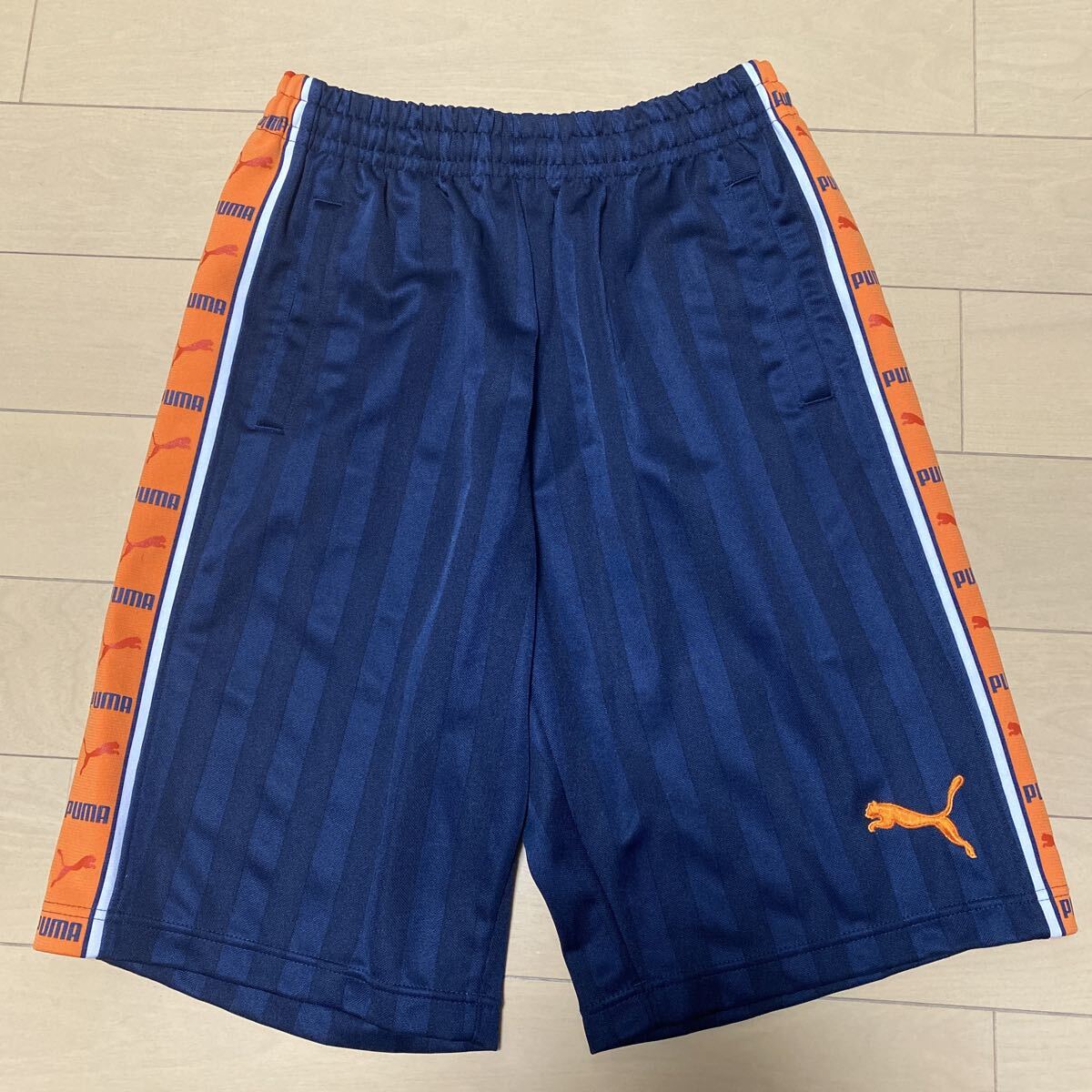 PUMA プーマ ジャージ ハーフパンツ サイズM 紺オレンジ拍卖