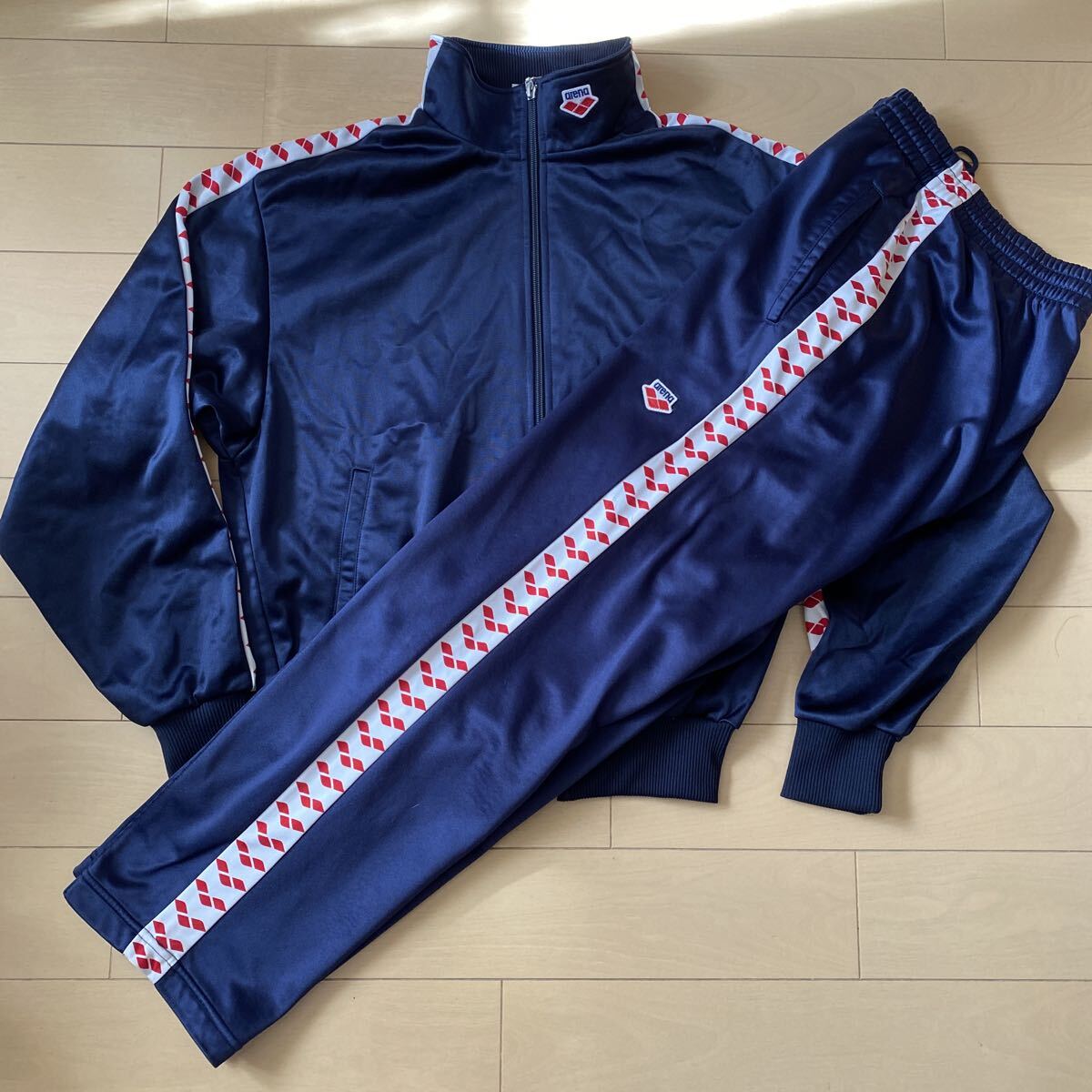 Arena アリーナ ジャージ上下 紺赤白 サイズM拍卖