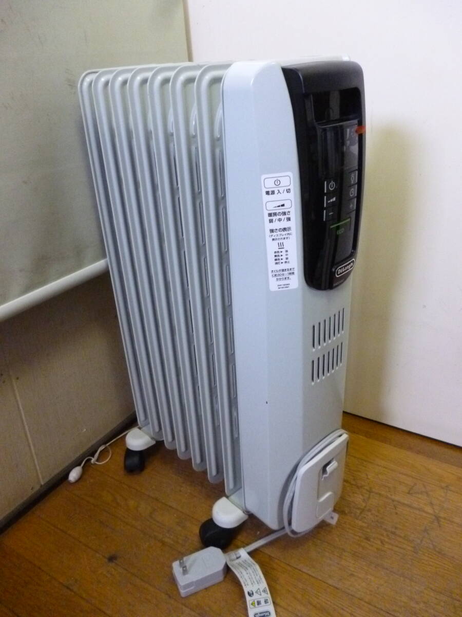 ◆中古 良品 DeLonghi デロンギ デジタルラディアント オイルヒーター KHD410812-BK 暖房器具 8~10畳 元箱無 通電確認済 キャスター付◆拍卖