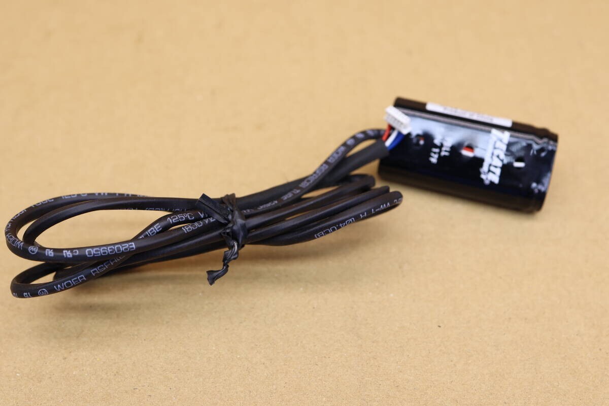 Y883# 動作確認済み HP ProLiant ML350p Gen8 交換対応用 電池 HP#: 654873-003 Tecate PowerBurst PBLL 5.4V 17F拍卖